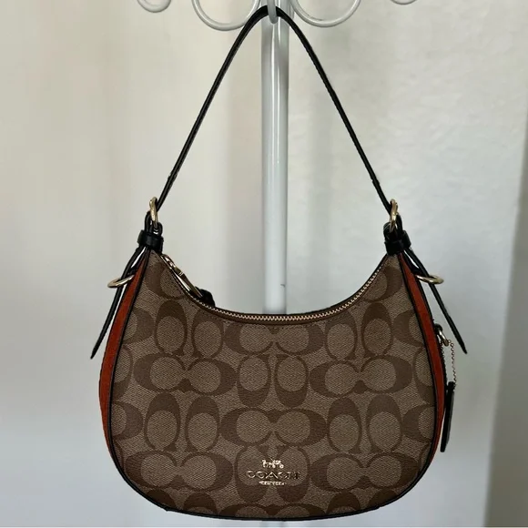 Coach Kleo Hobo In Signature Canvas - Picture 1 of 8